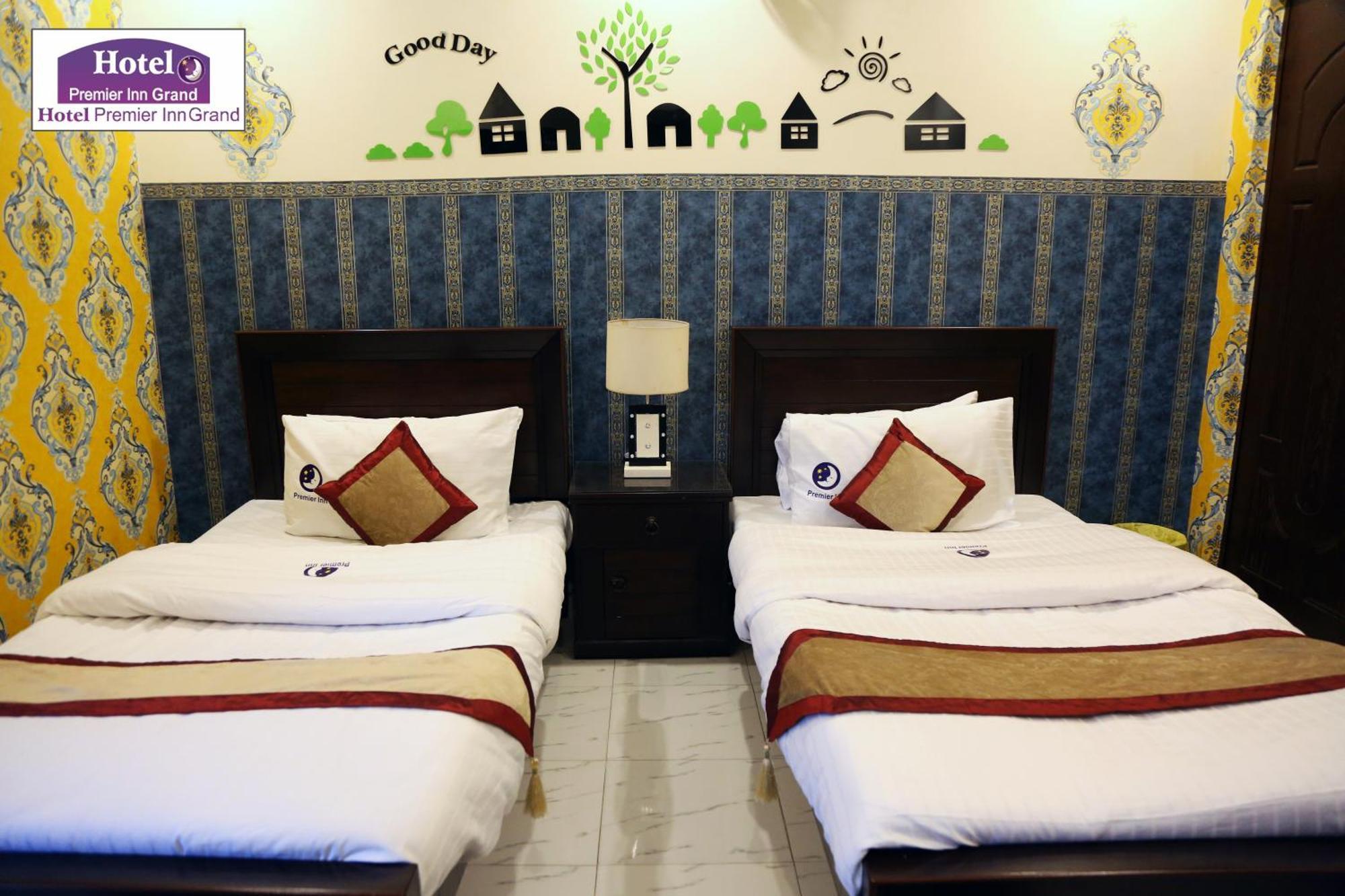 Premier Inn Johar Town Лахор Экстерьер фото
